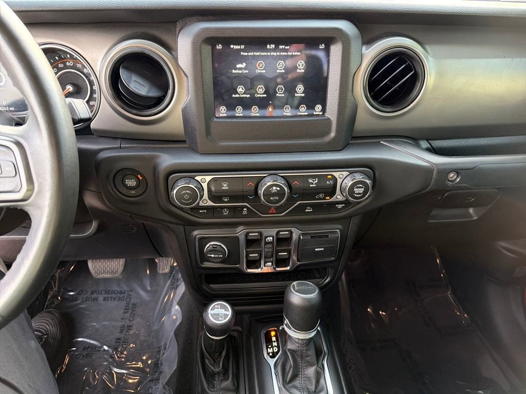 Used 2022 Jeep Gladiator Willys image 25