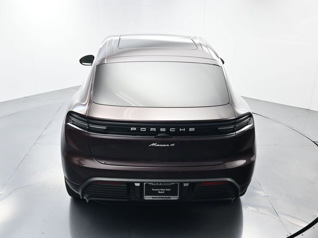 Certified 2025 Porsche Macan 4 Electric image 38