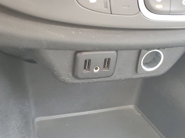 Used 2018 Chevrolet Traverse LT FWD image 32