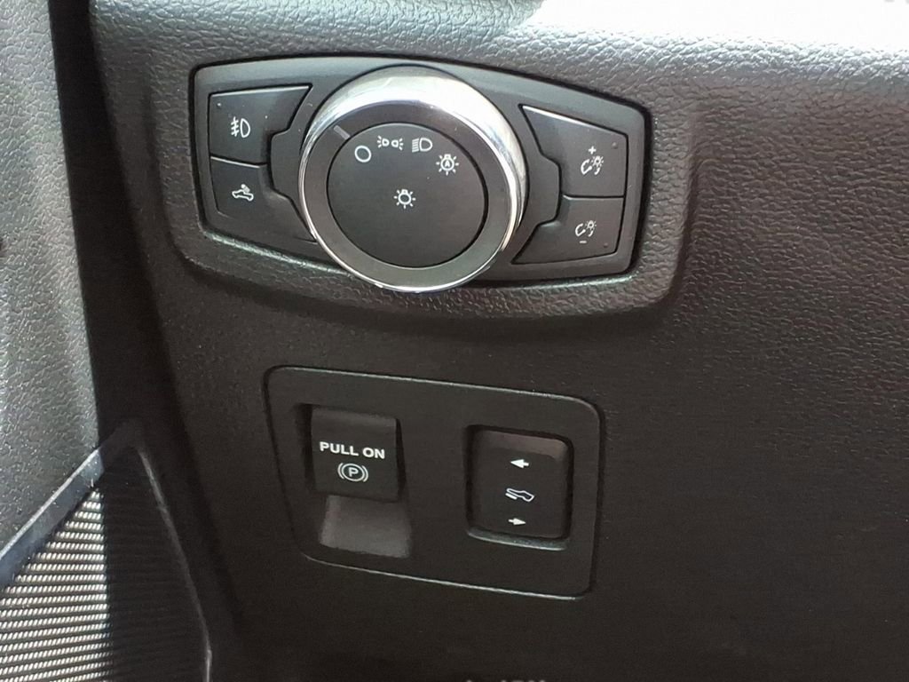 Used 2020 Ford F150 Lariat AWD/4WD image 23