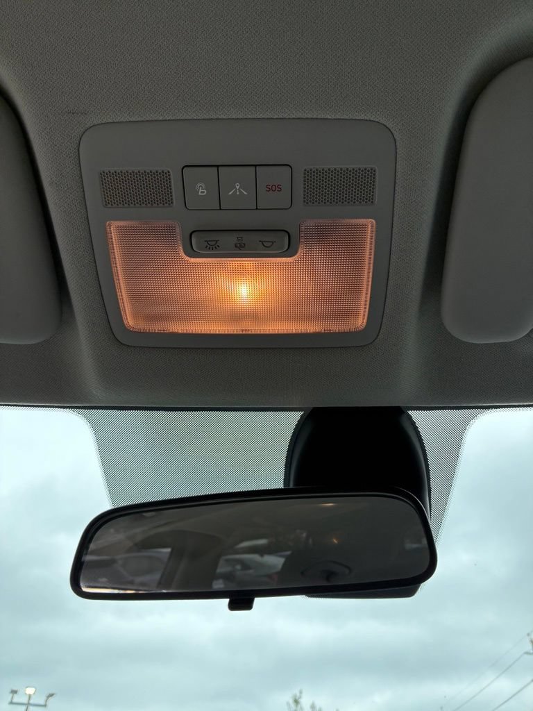 Used 2021 Hyundai Venue FWD image 41