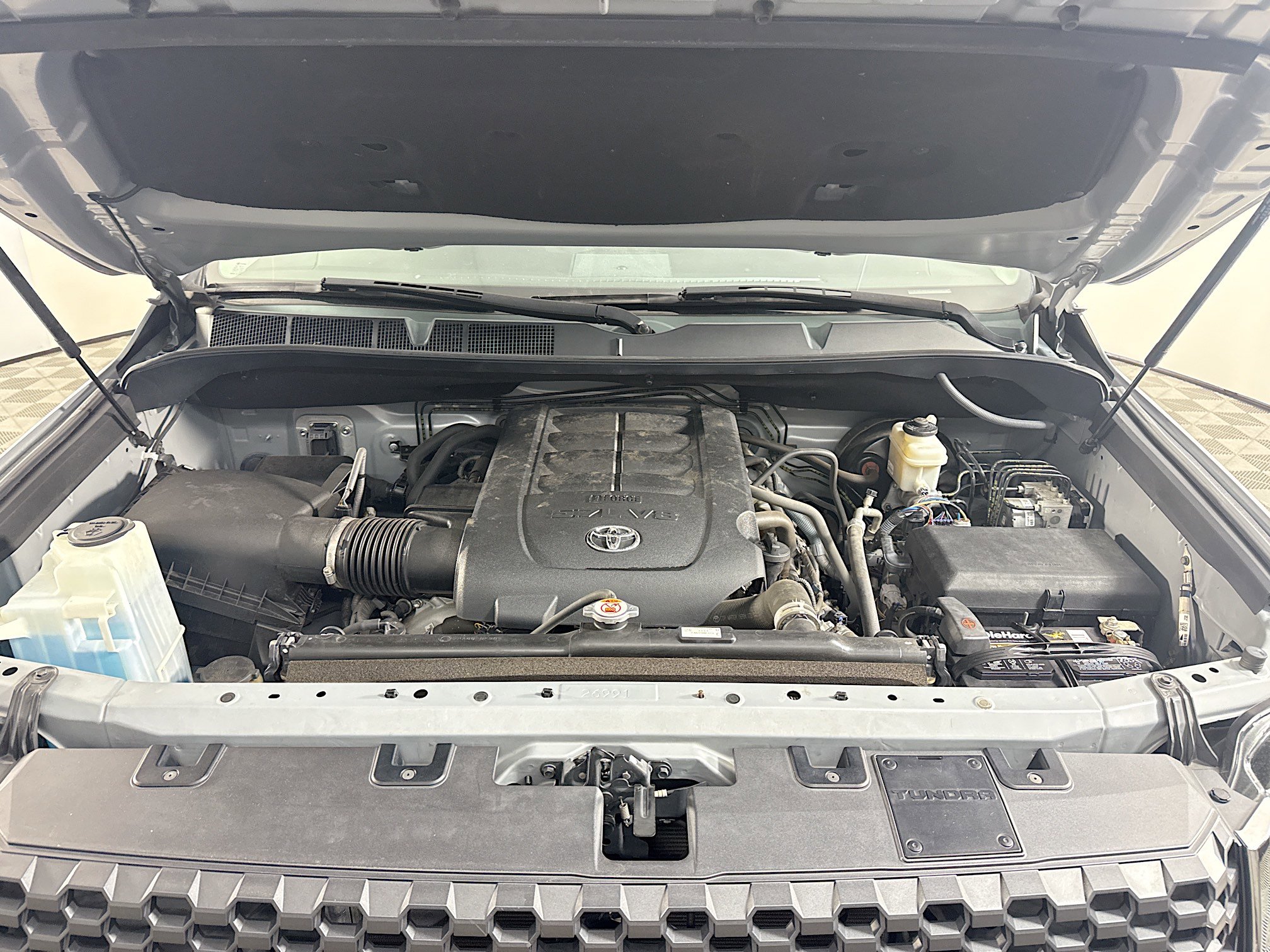 Used 2020 Toyota Tundra SR5 w/ SR5 Upgrade Package image 38