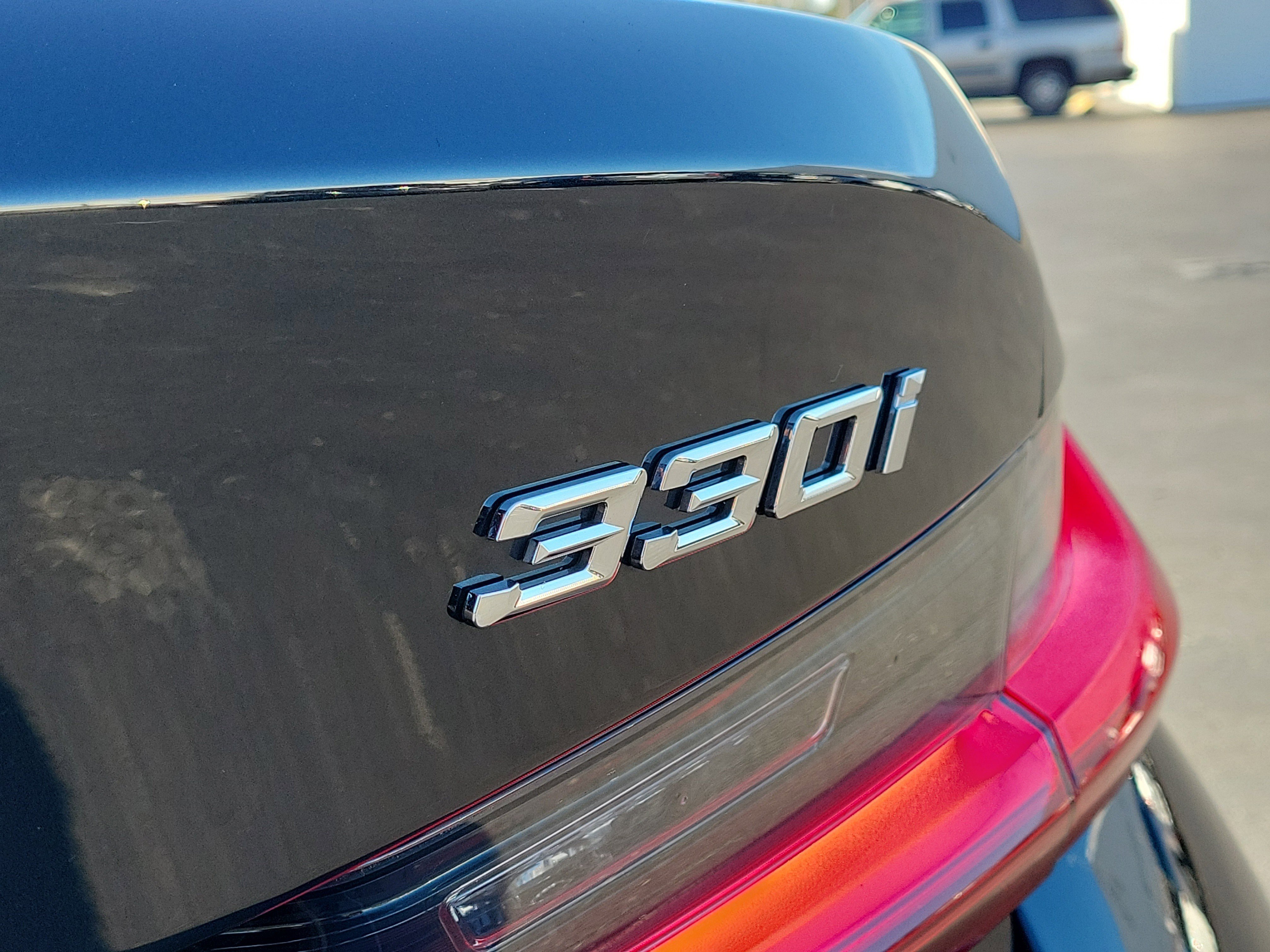 Used 2026 BMW 330i Sedan image 5