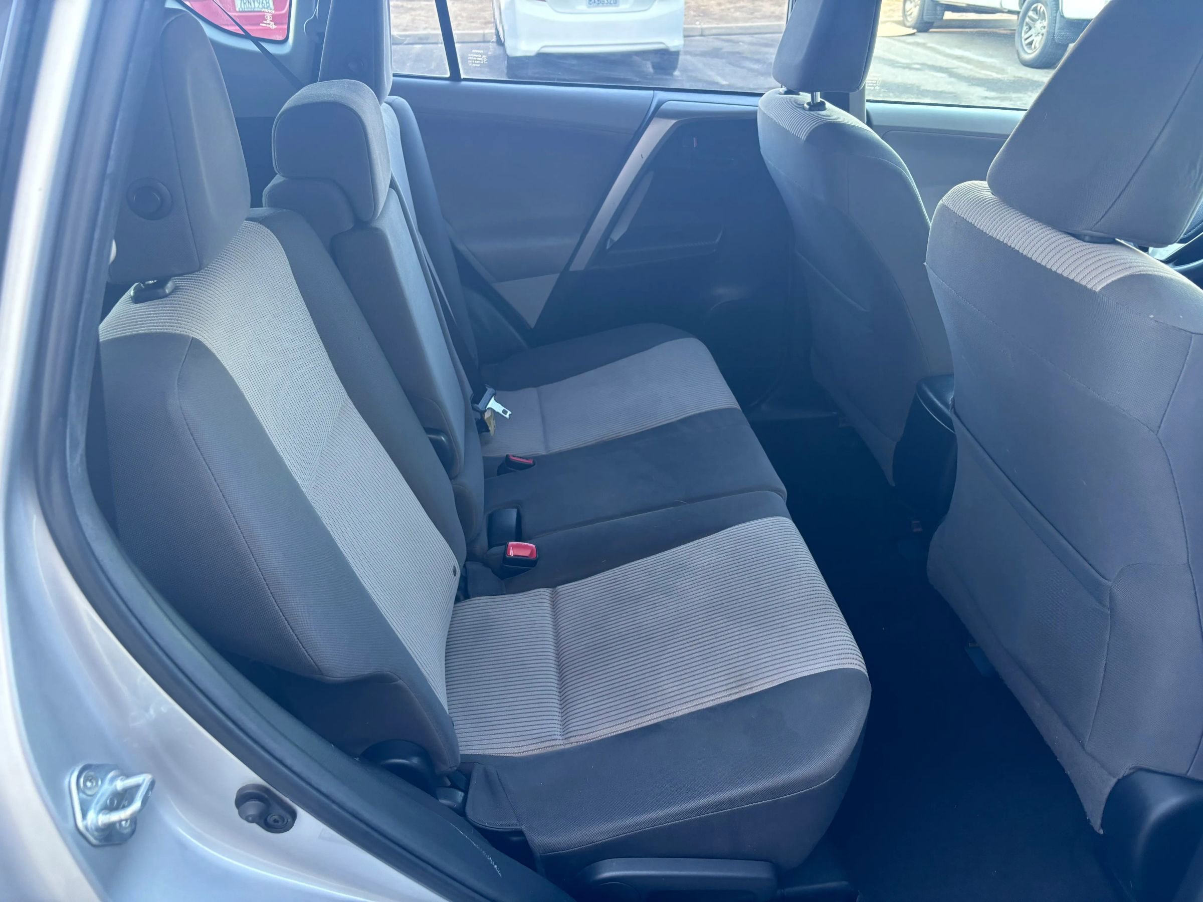 Used 2013 Toyota RAV4 LE image 12