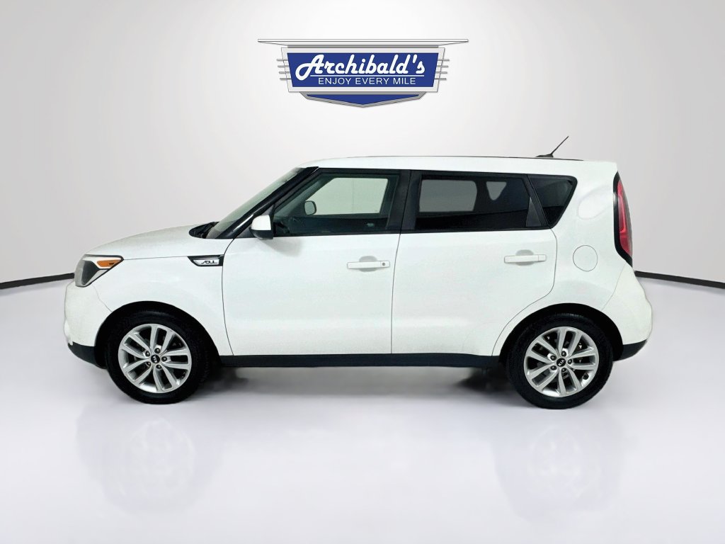 Used 2017 Kia Soul + FWD image 4