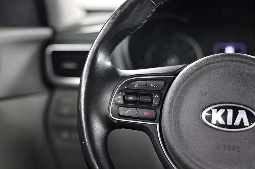 Used 2016 Kia Optima EX w/ Option Group 040 image 34