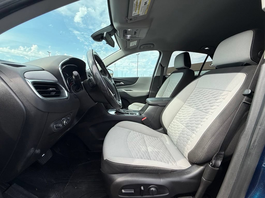 Used 2021 Chevrolet Equinox LT FWD image 22