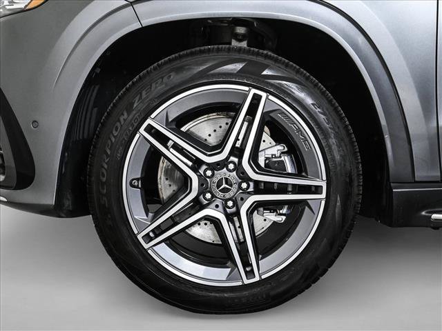 Used 2026 Mercedes-Benz GLS 450 4MATIC w/ AMG Line Exterior image 27