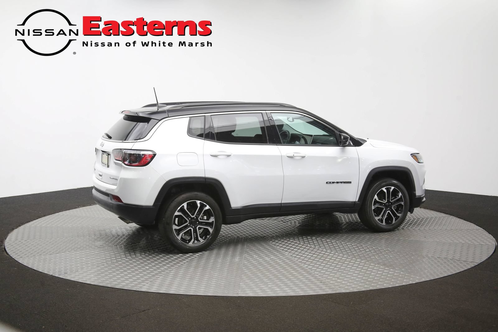 Used 2022 Jeep Compass Limited AWD/4WD image 42