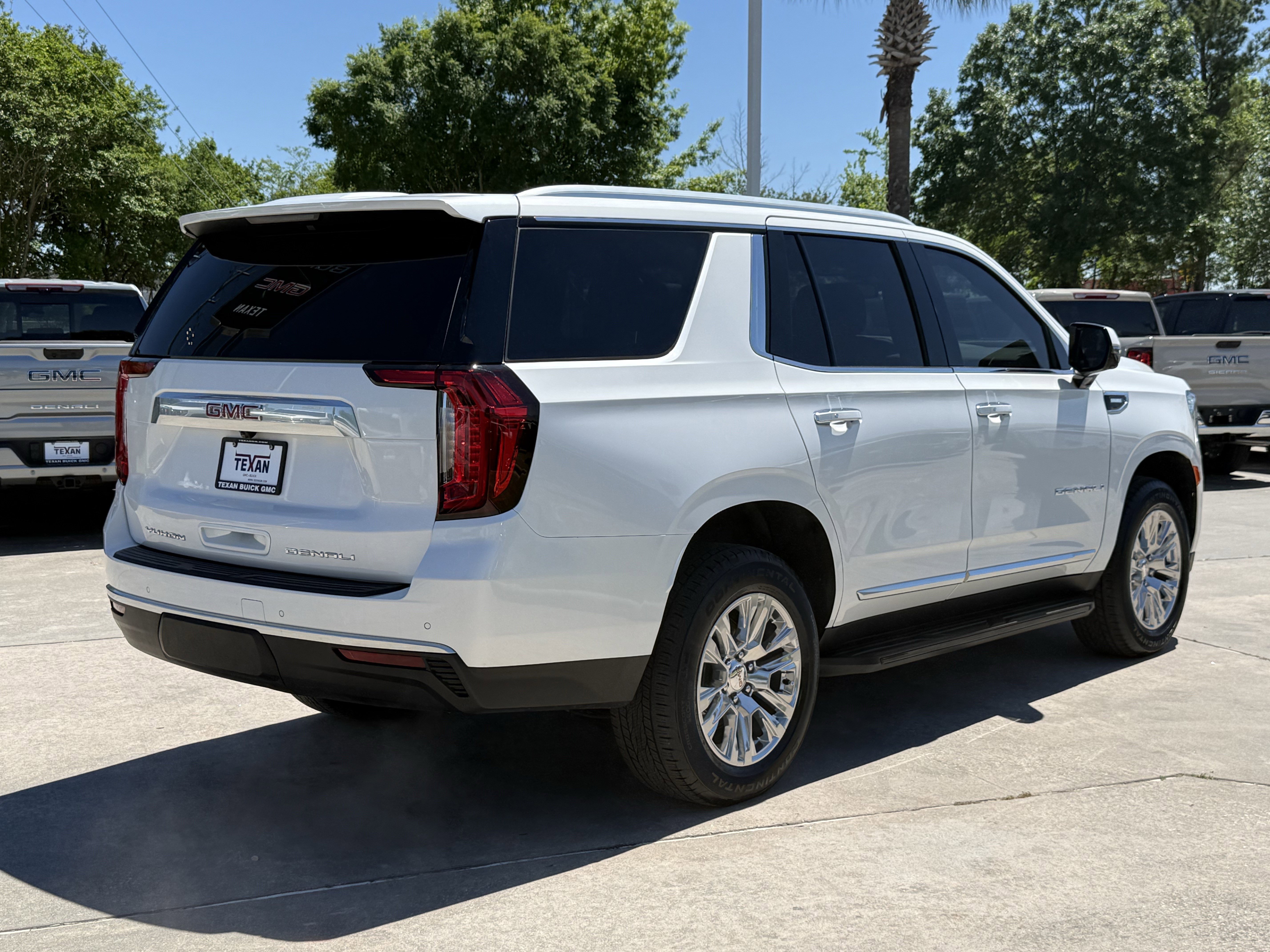Used 2024 GMC Yukon Denali image 5