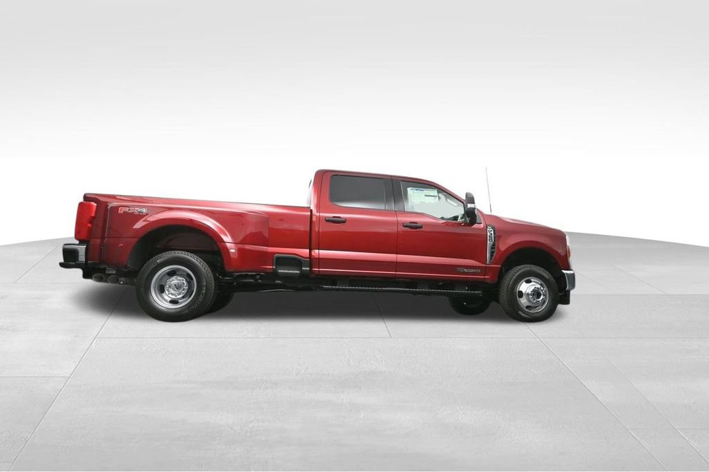 New 2025 Ford F350 XLT w/ FX4 Off-Road Package image 26