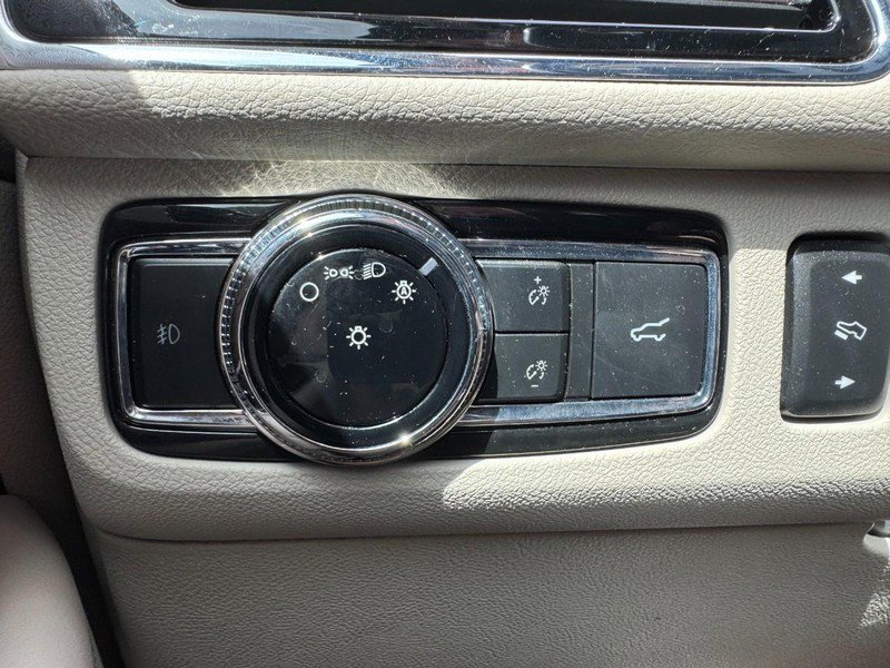 Used 2018 Lincoln Navigator L Reserve w/ Technology Package image 22