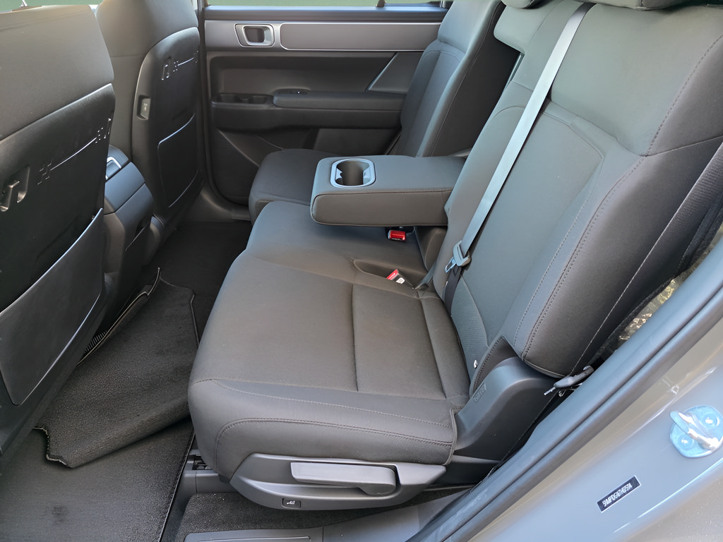 New 2026 Hyundai Santa Fe SE AWD/4WD image 11