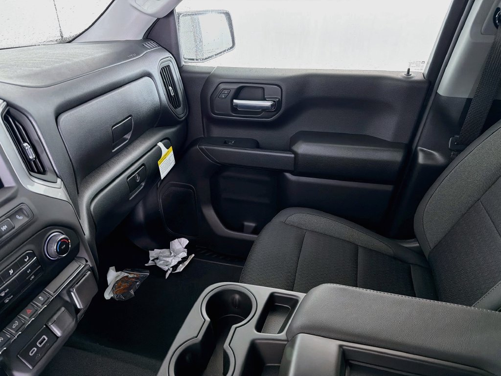 New 2026 Chevrolet Silverado 1500 Custom AWD/4WD image 15
