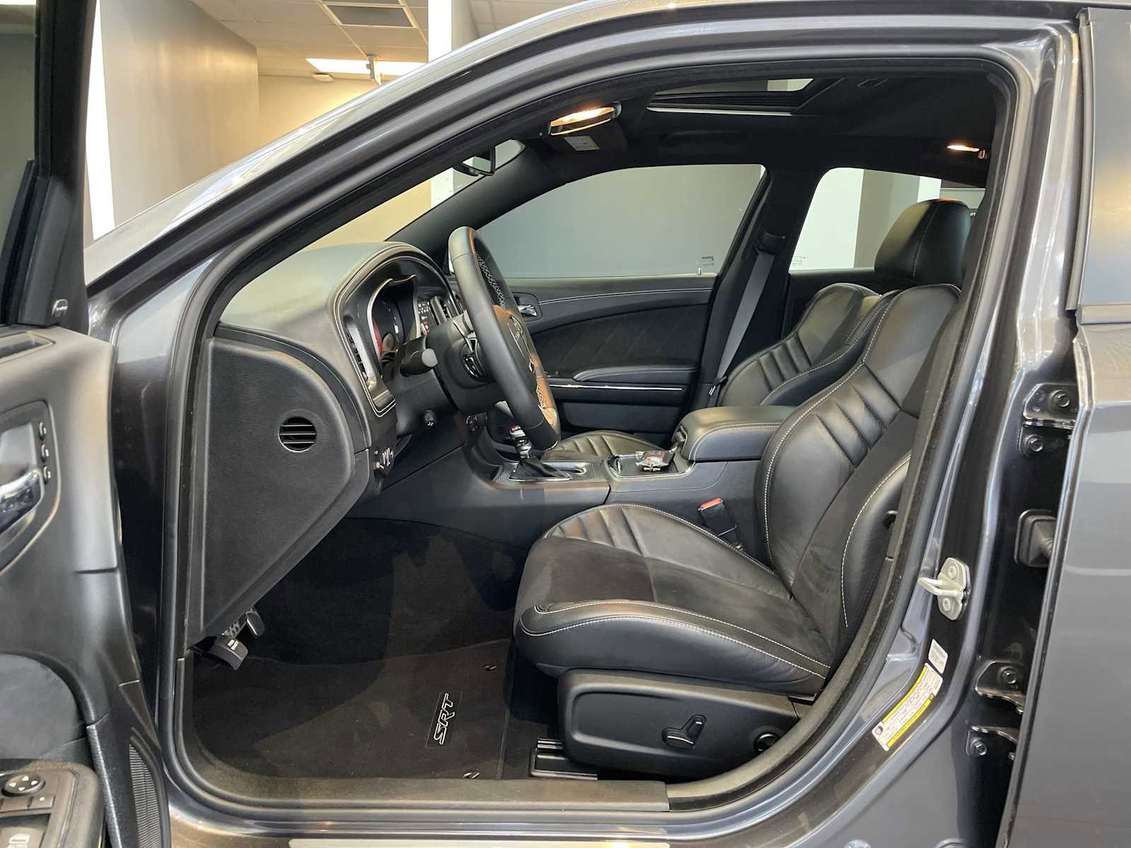 Used 2023 Dodge Charger SRT Hellcat w/ Harman/Kardon Audio Group image 17