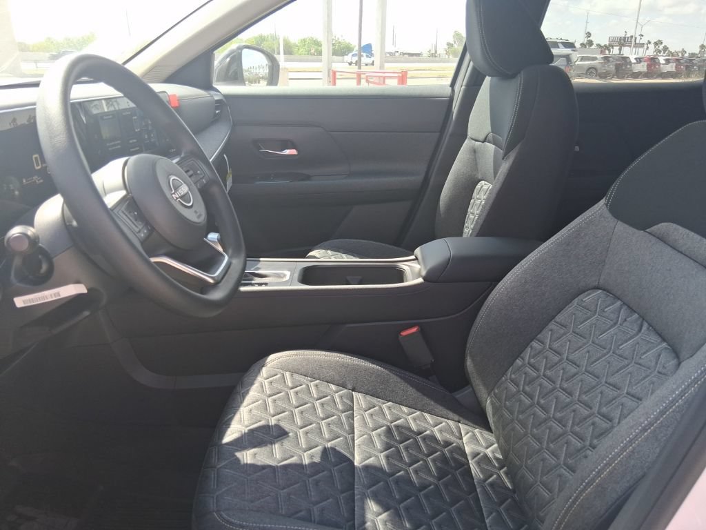 Certified 2026 Nissan Kicks SV w/ Cold Weather Package FWD image 23