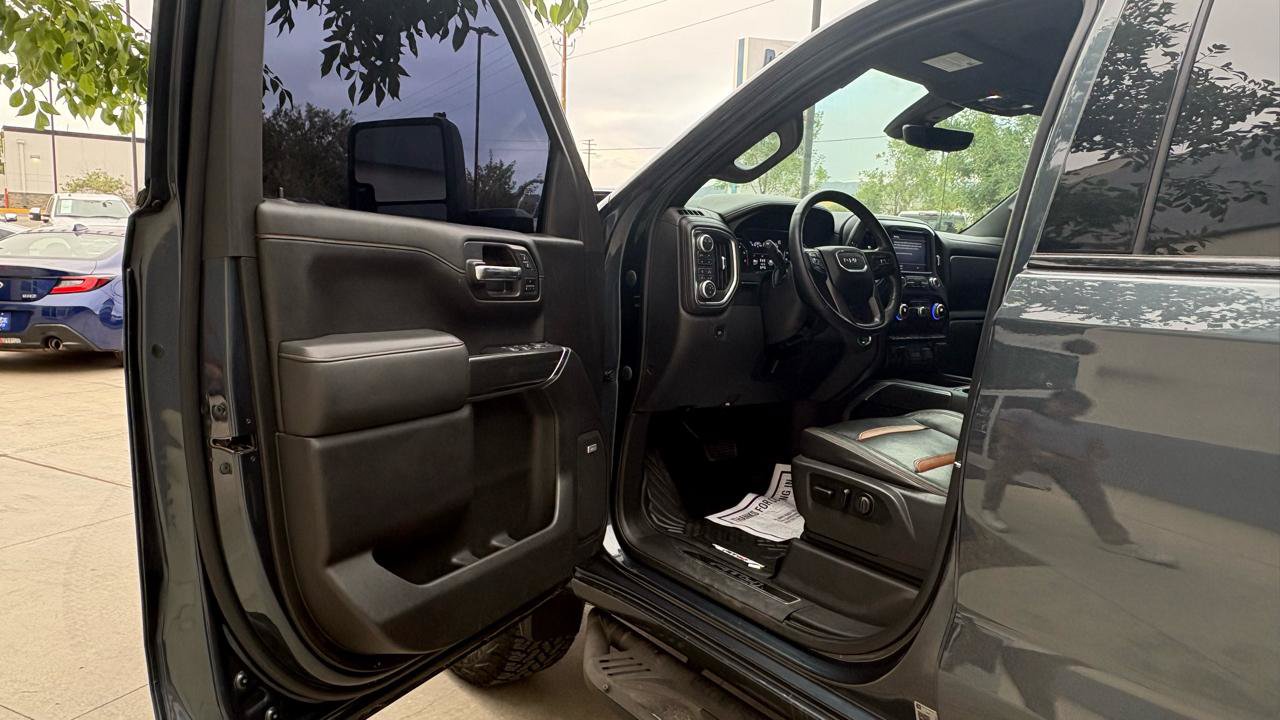 Used 2020 GMC Sierra 1500 AT4 w/ AT4 Premium Package AWD/4WD image 16