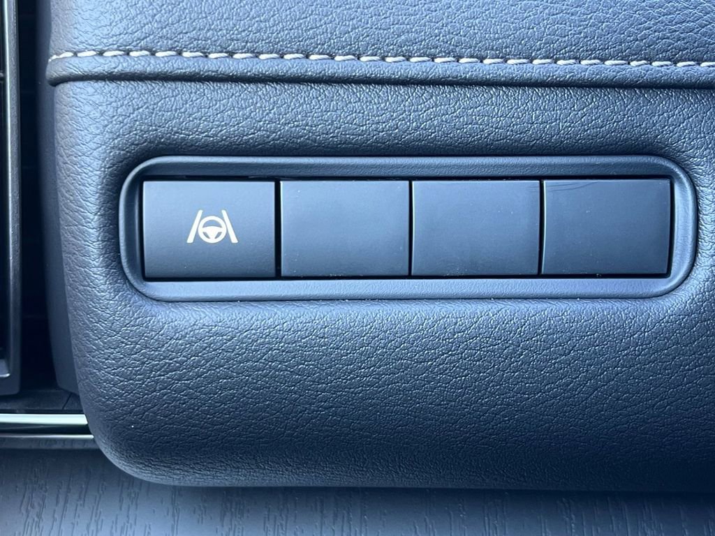 New 2026 Nissan Armada SV image 12