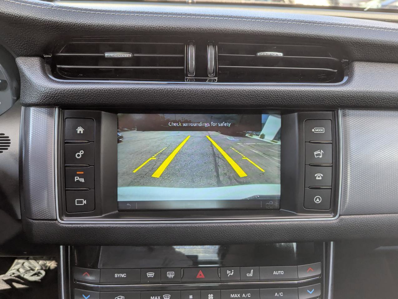 Used 2016 Jaguar XF R-Sport AWD/4WD image 24