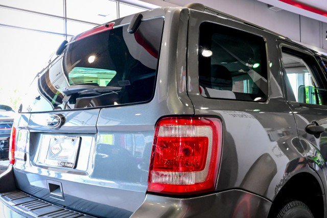 Used 2010 Ford Escape XLT AWD/4WD image 11