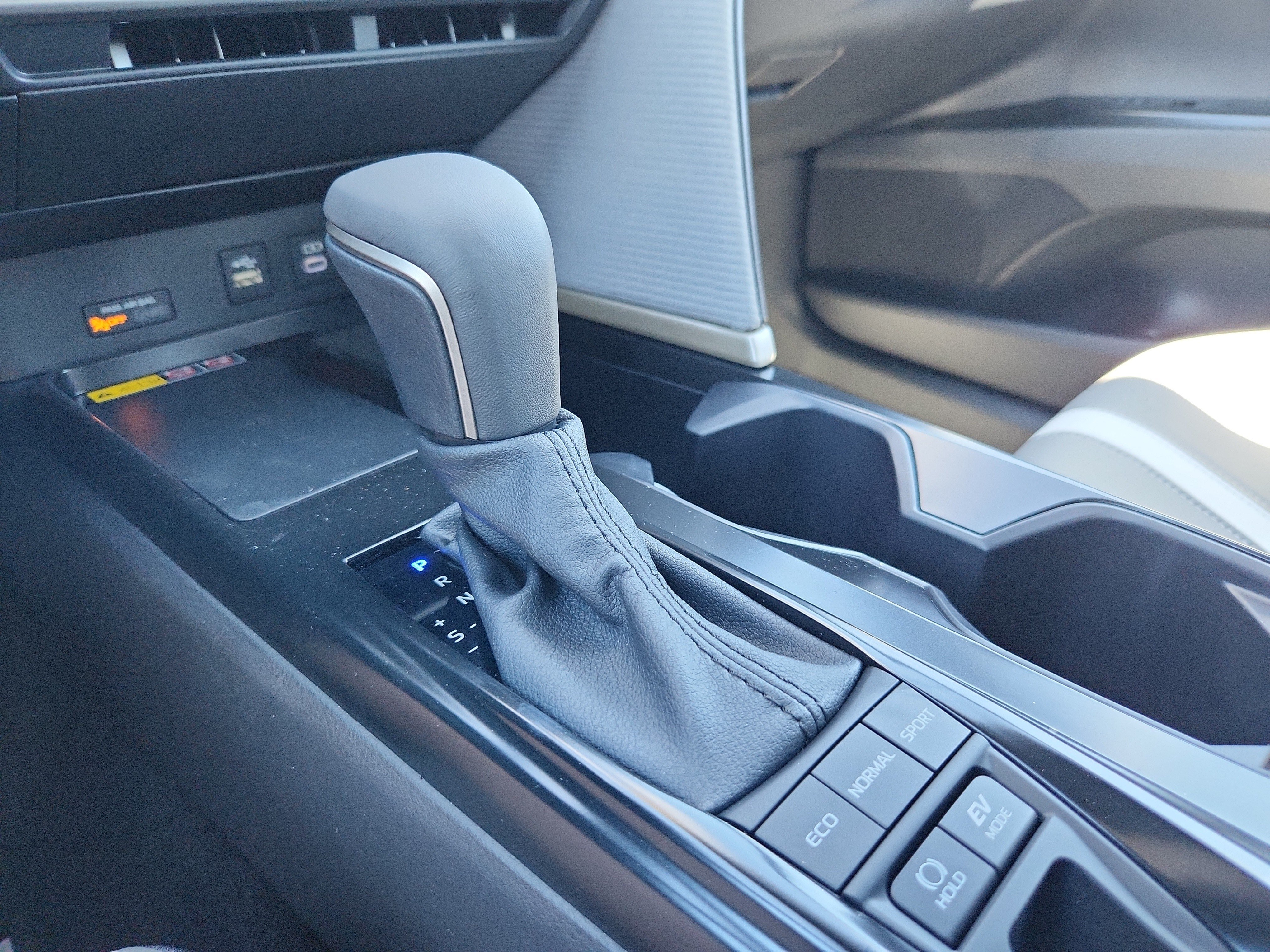 New 2026 Toyota Camry SE w/ Multimedia Upgrade Package FWD image 22