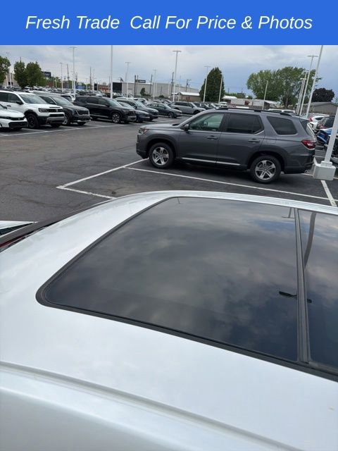 Used 2016 Buick LaCrosse Sport Touring w/ Experience Buick Package FWD image 10