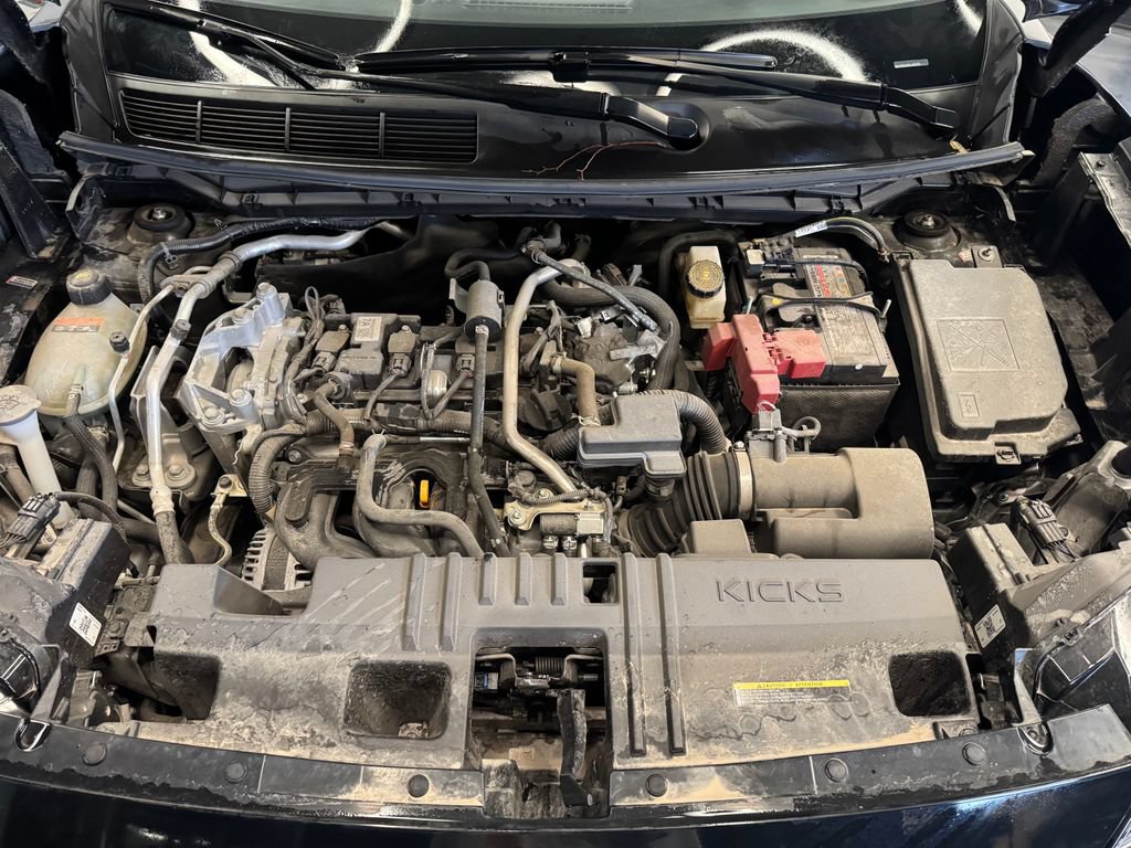 Used 2025 Nissan Kicks SR FWD image 23