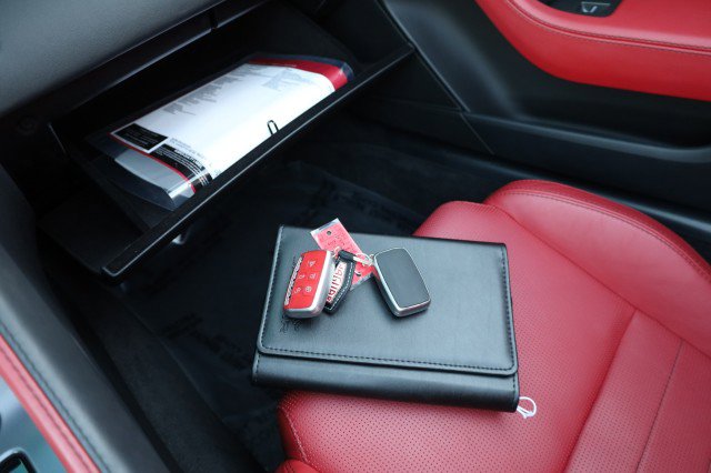 Used 2018 Jaguar F-TYPE Convertible image 37