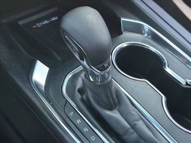 Used 2023 Chevrolet Traverse LT FWD image 12