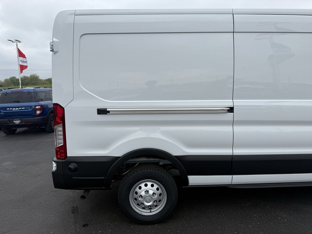 New 2025 Ford Transit 250 148 Medium Roof Extended AWD w/ Exterior Upgrade Package image 30