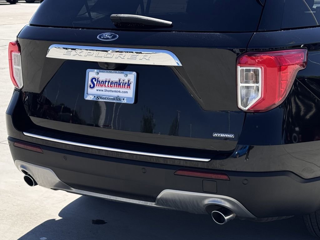 Used 2020 Ford Explorer Limited w/ Hybrid Equipment Group 310A RWD image 6
