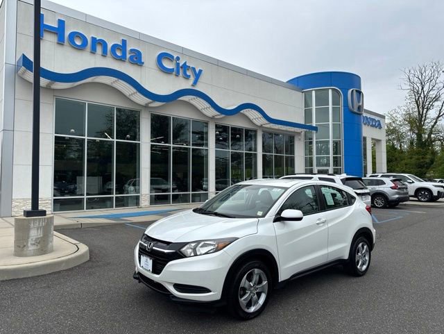 Used 2016 Honda HR-V LX image 2