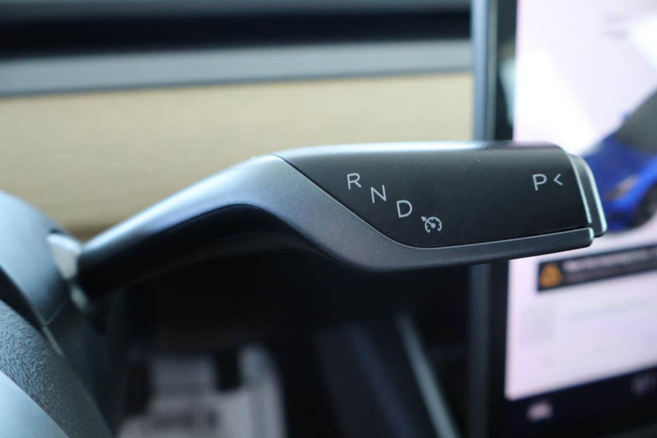 Used 2019 Tesla Model 3 Mid Range image 22