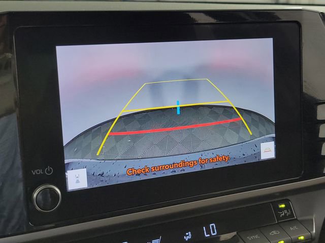 Used 2025 Toyota Camry LE FWD image 18