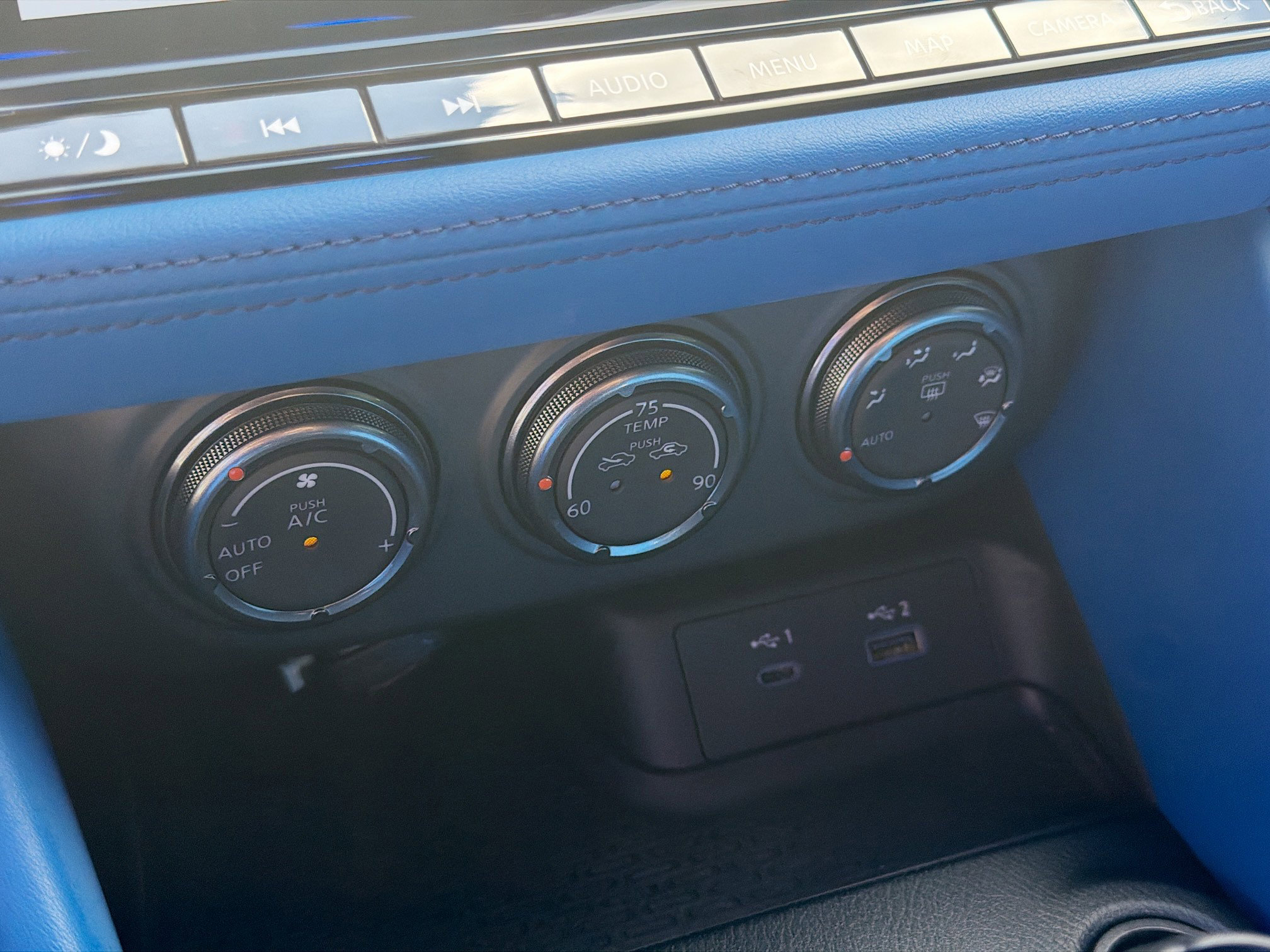 Used 2024 Nissan Z Performance w/ Floor Mat Package image 15