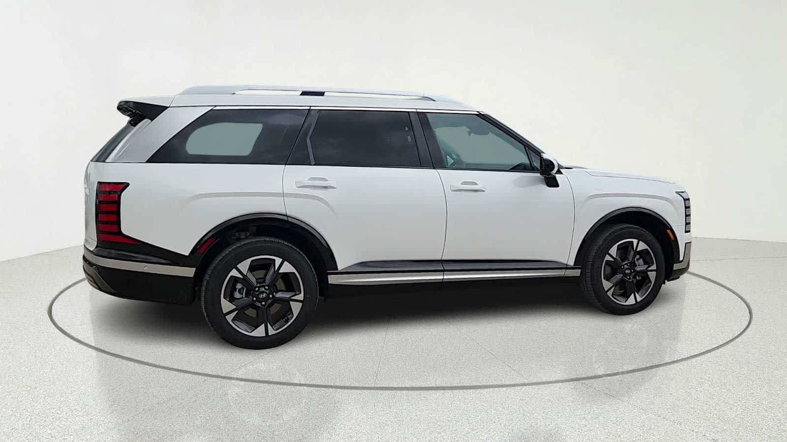 New 2026 Hyundai Palisade Limited FWD image 8