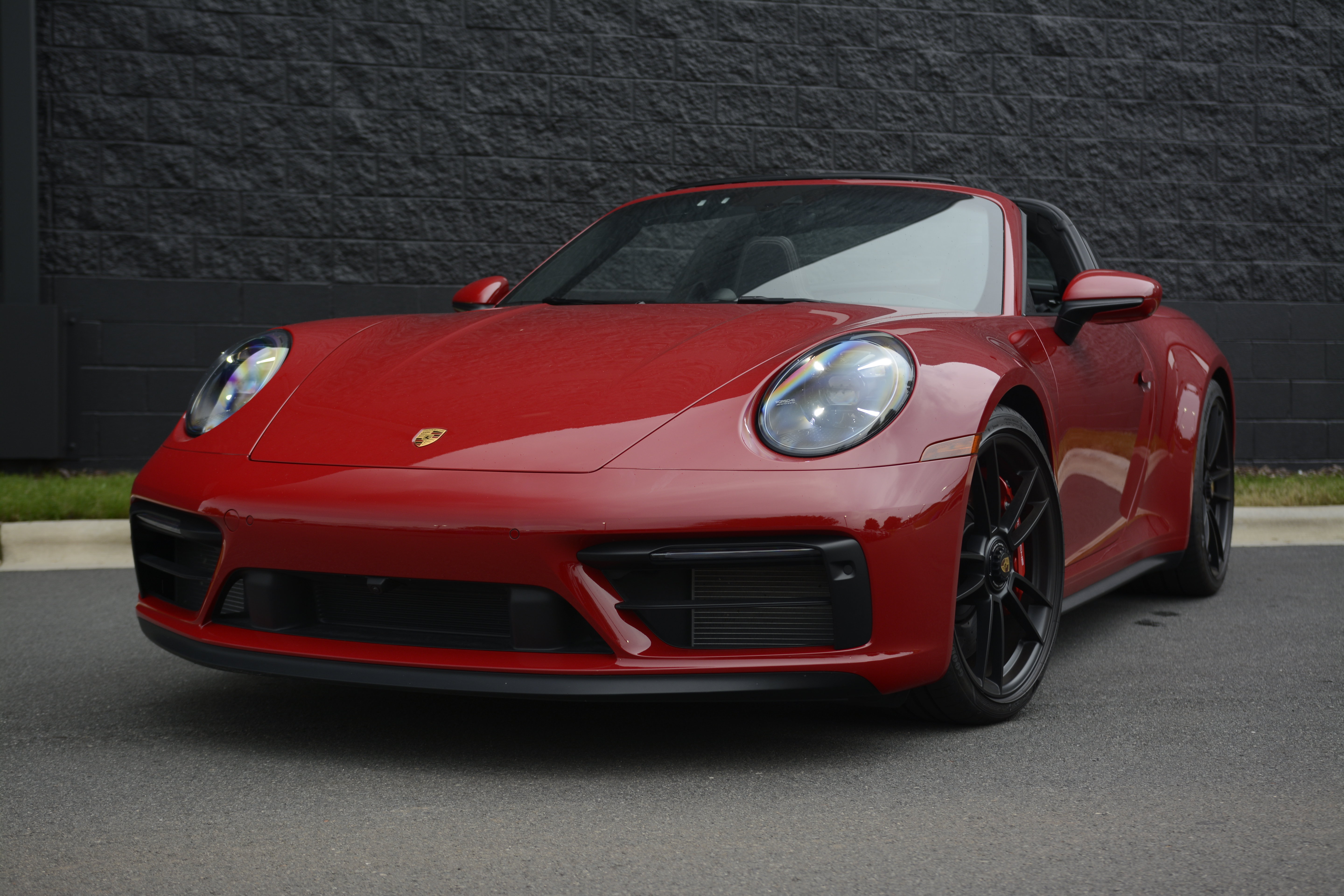 Certified 2024 Porsche 911 Targa 4 GTS AWD/4WD image 35