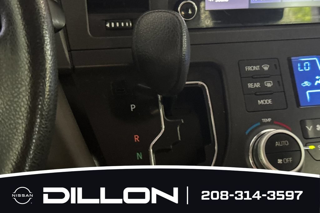 Used 2018 Toyota Sienna LE FWD image 22