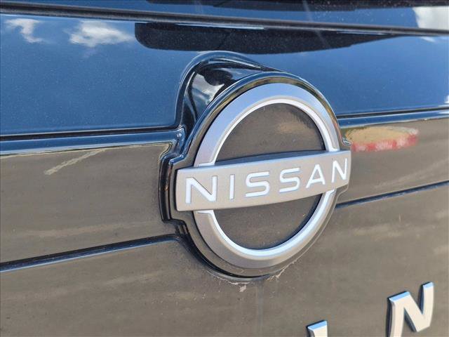 Used 2024 Nissan Pathfinder SV FWD image 14