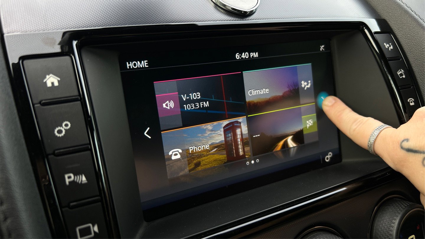 Used 2018 Jaguar F-TYPE Convertible image 18