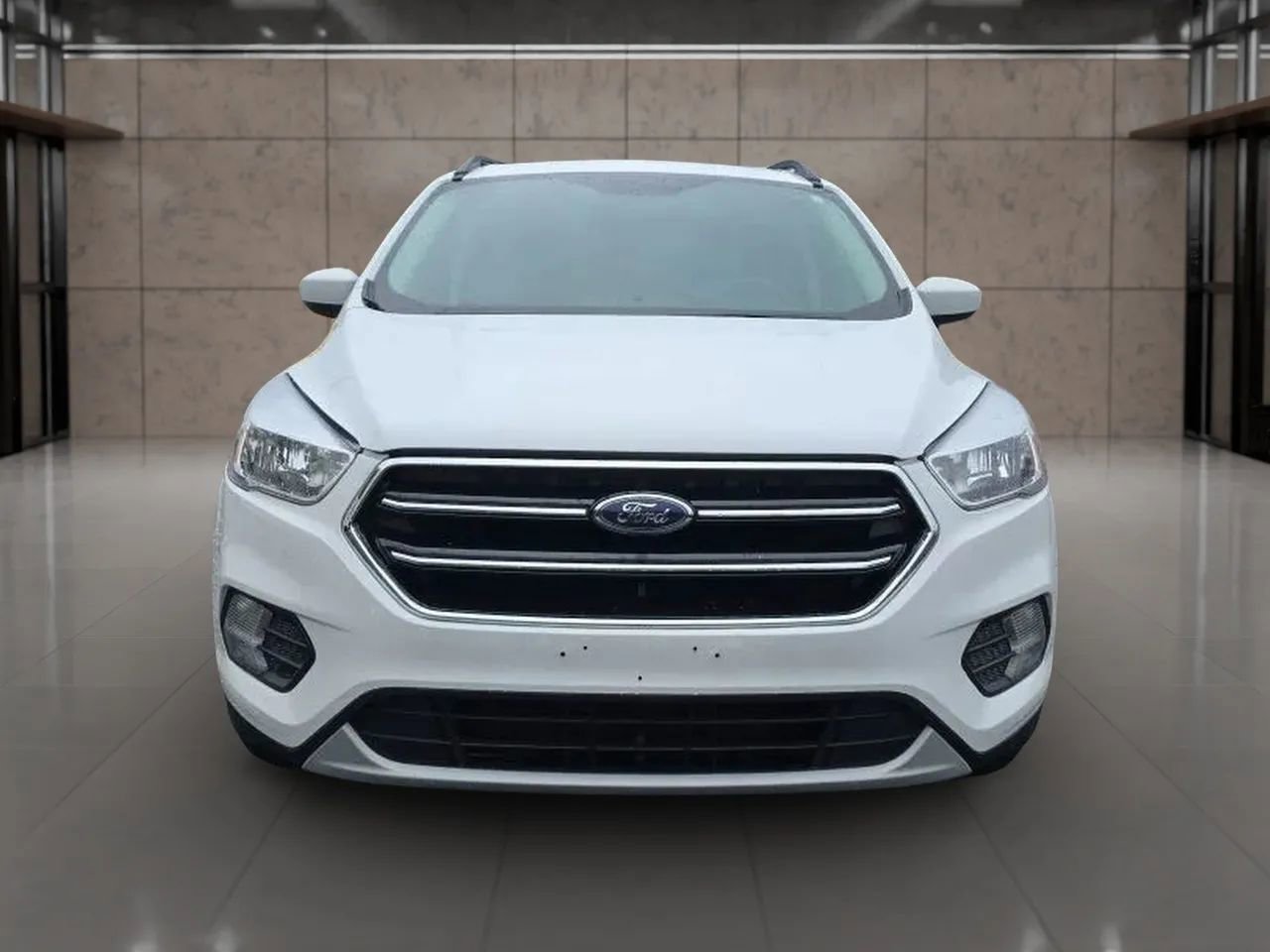 Used 2018 Ford Escape SE FWD image 4