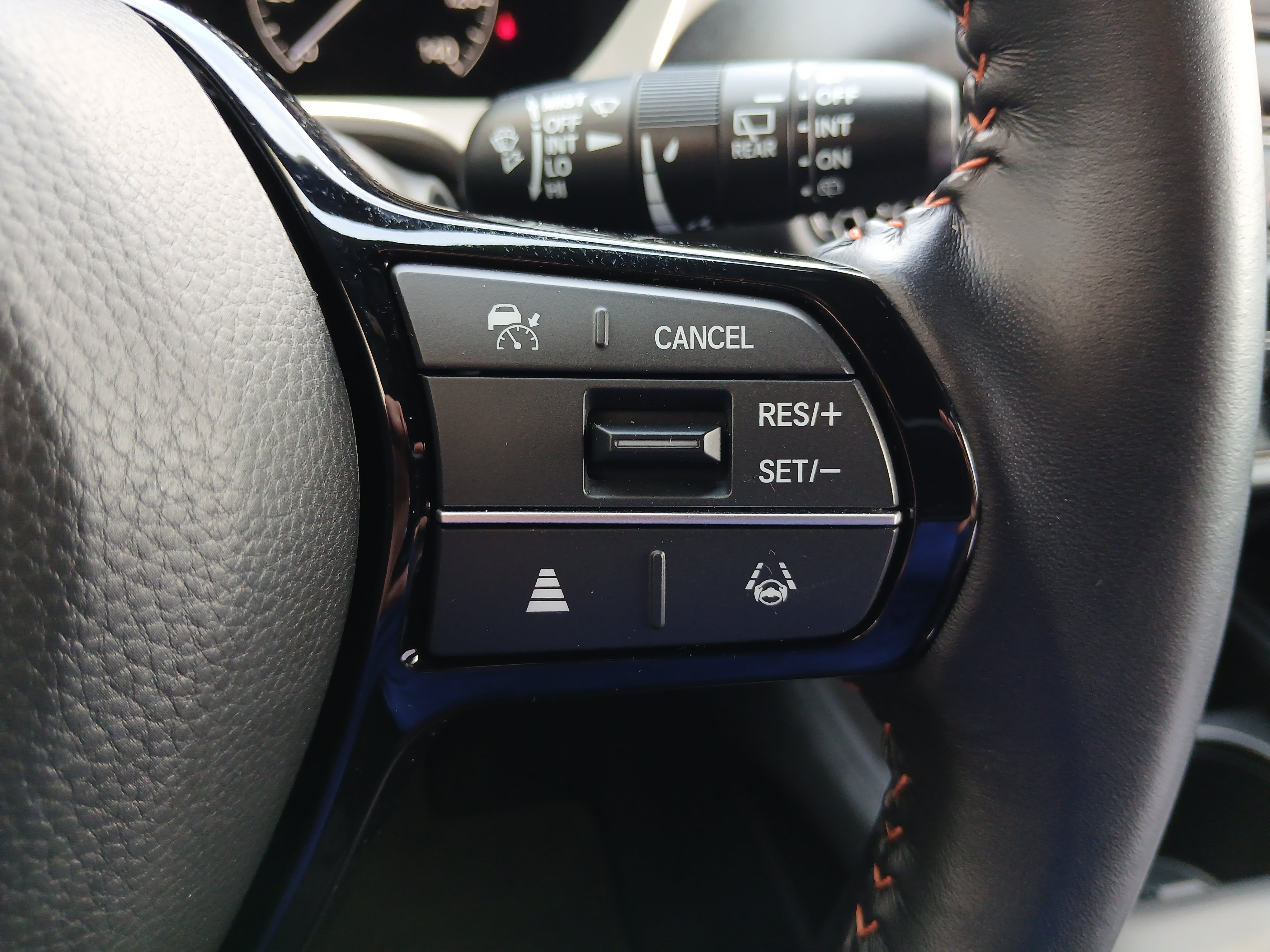 Used 2025 Honda HR-V Sport image 12