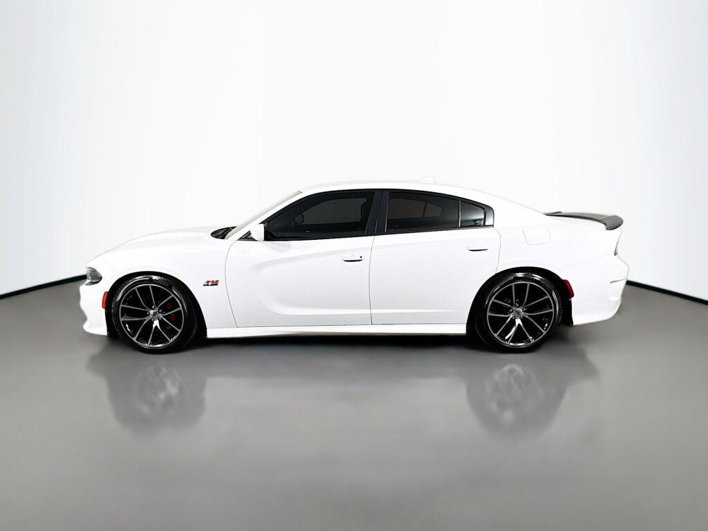 Used 2017 Dodge Charger R/T Scat Pack w/ Beats Audio Group image 2