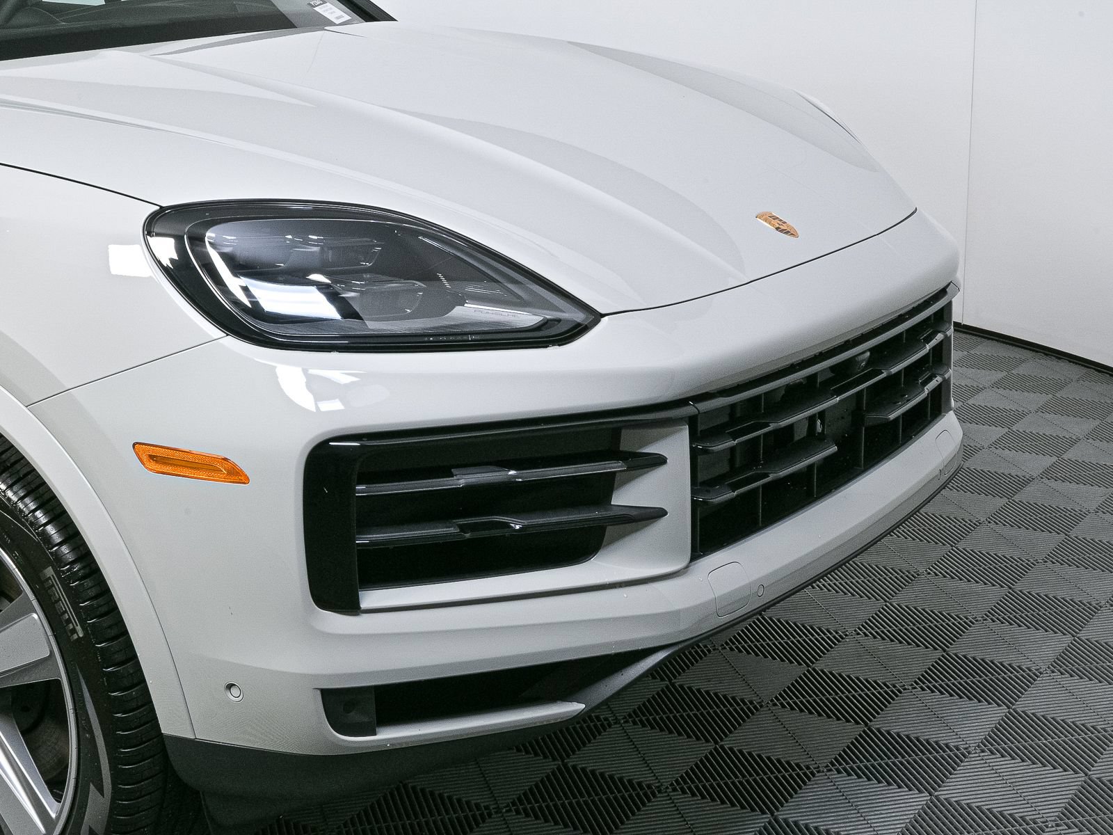 New 2026 Porsche Cayenne Coupe AWD/4WD image 37