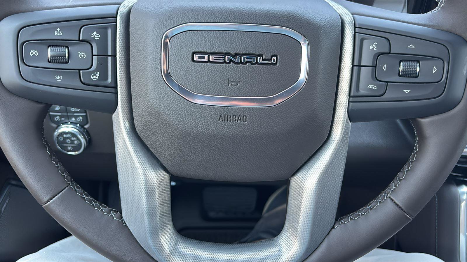 New 2026 GMC Sierra 1500 Denali AWD/4WD image 27