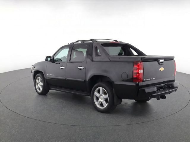 Used 2013 Chevrolet Avalanche LT w/ All-Star Edition RWD image 3