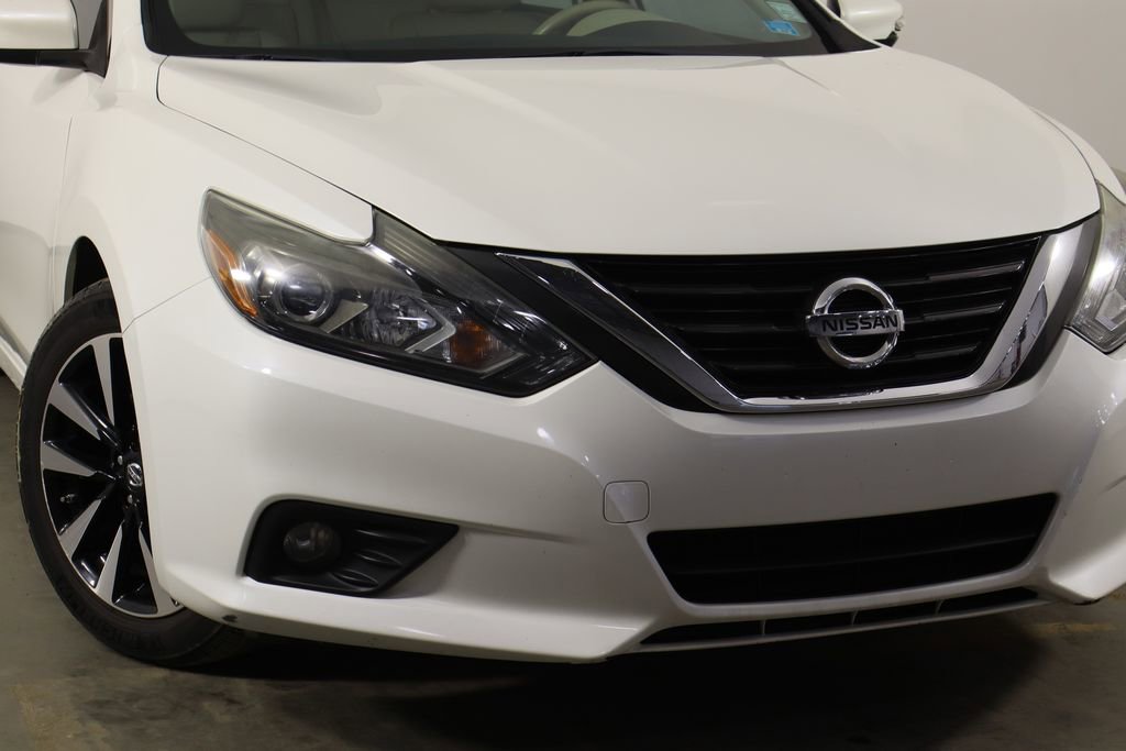 Used 2017 Nissan Altima 2.5 SL w/ Technology Package image 38