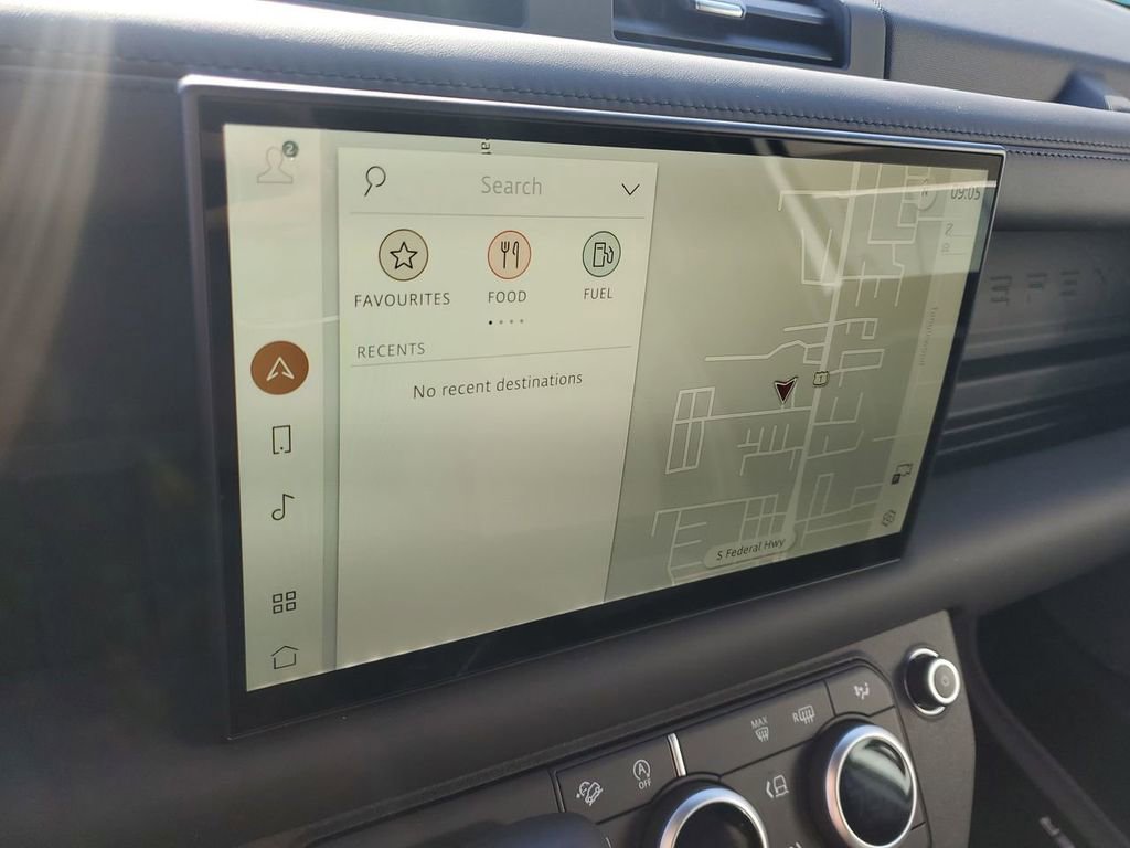 New 2024 Land Rover Defender 130 Outbound AWD/4WD image 9