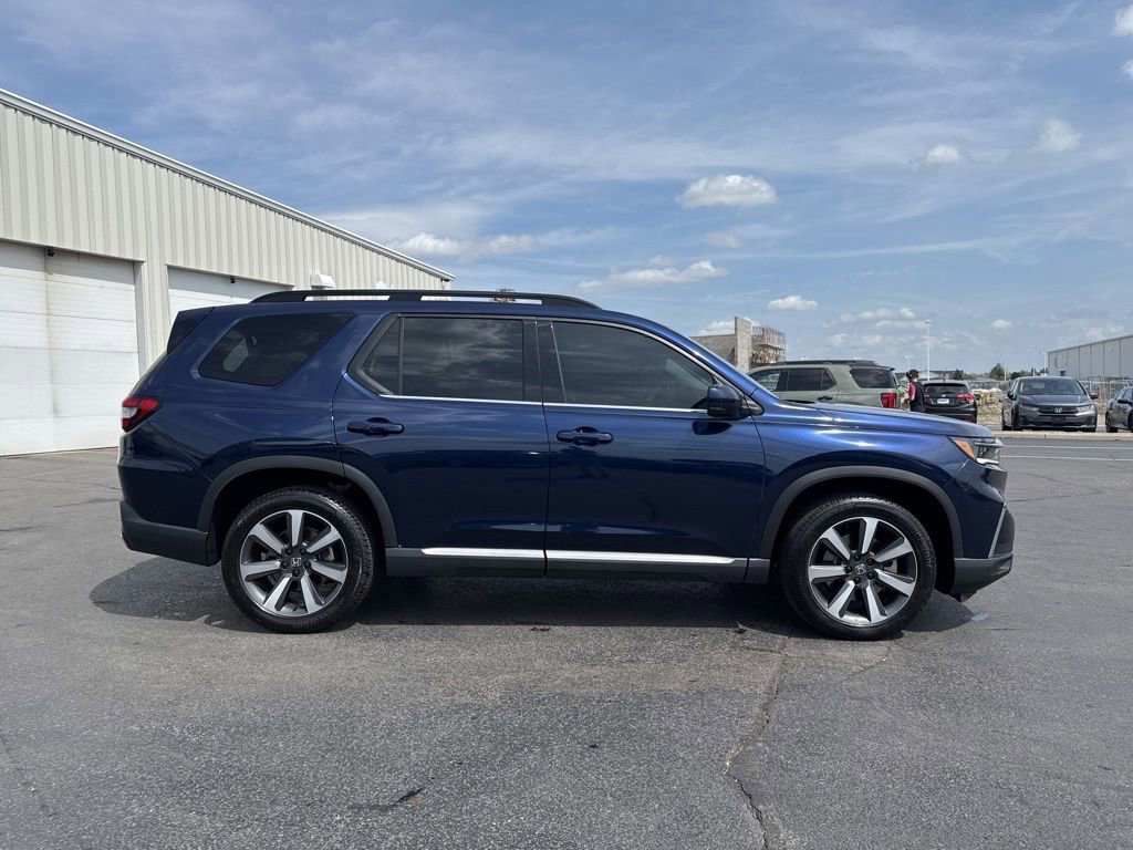 Certified 2023 Honda Pilot Touring image 8