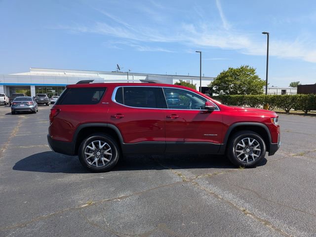 Used 2023 GMC Acadia SLE w/ Driver Convenience Package image 2
